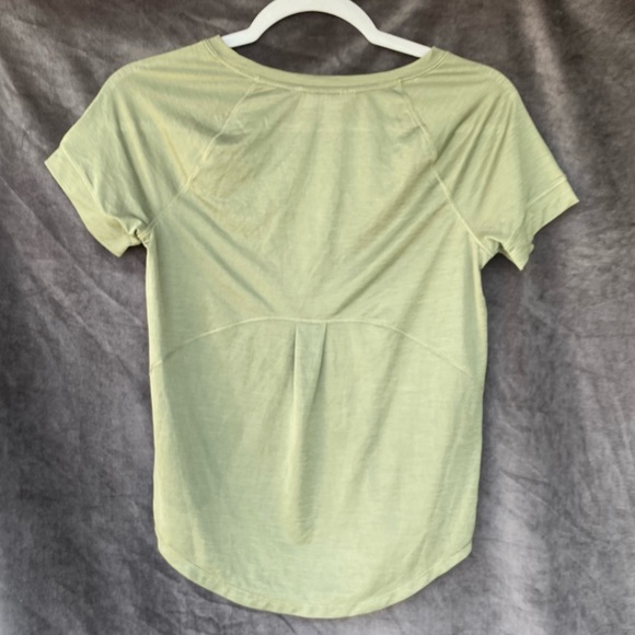 Athleta Breezy Scoop Neck Tee 🌵X-Small - Picture 4 of 6